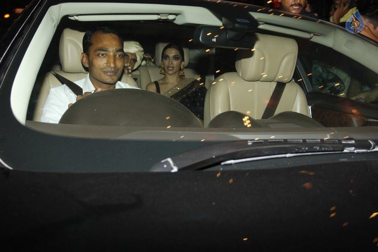 Celebrities at Amitabh Bachchan Hosted Diwali 2015 Party 2 - 18 / 84 photos