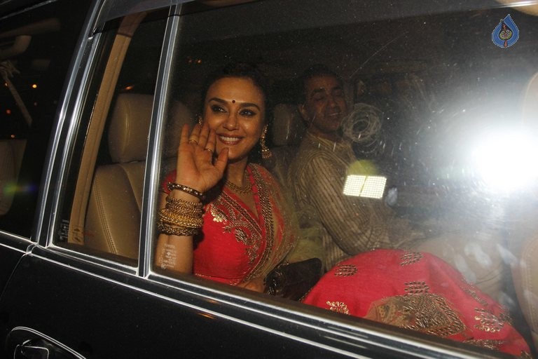 Celebrities at Amitabh Bachchan Hosted Diwali 2015 Party 2 - 46 / 84 photos