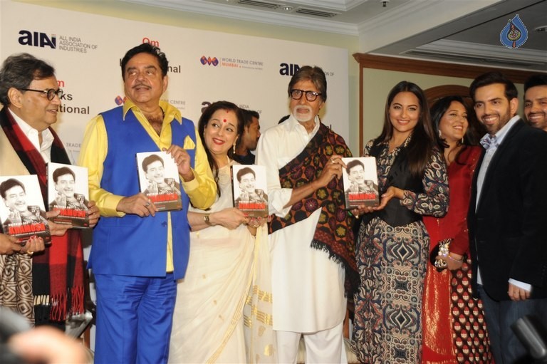 Celebrities at Shatrughan Sinha Biography Launch - 5 / 17 photos