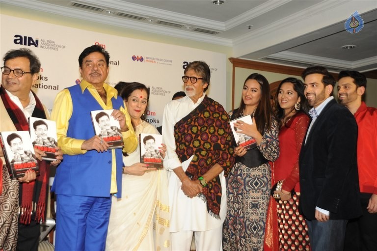 Celebrities at Shatrughan Sinha Biography Launch - 13 / 17 photos