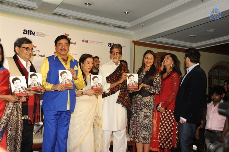 Celebrities at Shatrughan Sinha Biography Launch - 16 / 17 photos