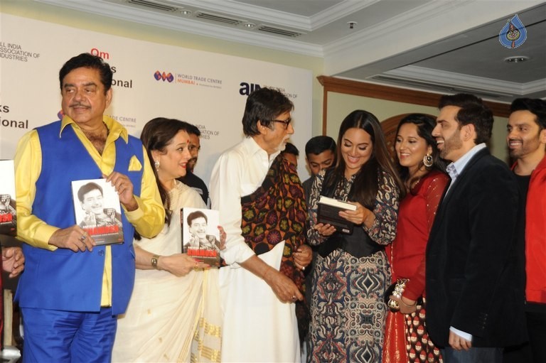 Celebrities at Shatrughan Sinha Biography Launch - 17 / 17 photos