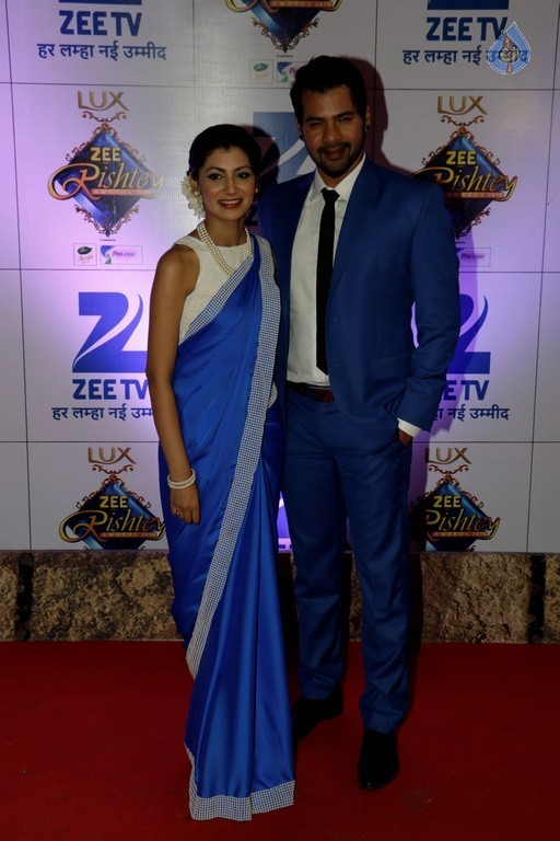 Celebrities at Zee Rishtey Awards 2015 - 42 / 93 photos