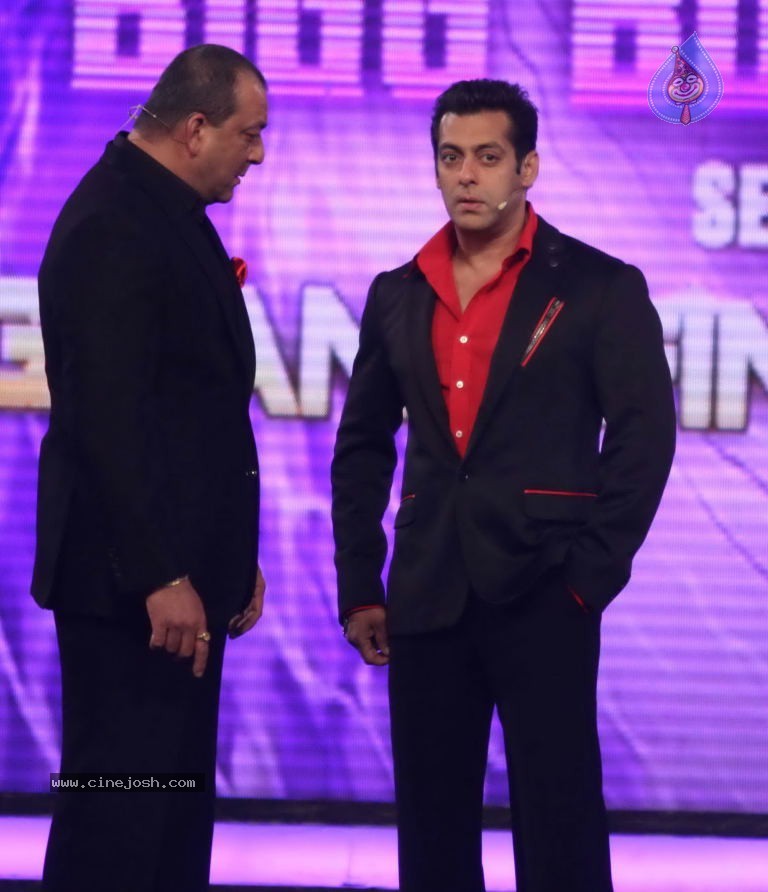 Celebs at Big Boss Grand Finale - 26 / 144 photos