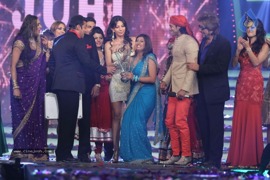 Celebs at Big Boss Grand Finale - 59 / 144 photos