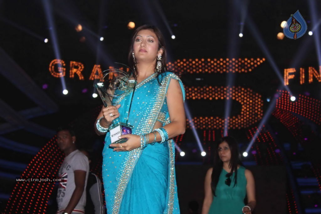 Celebs at Big Boss Grand Finale - 62 / 144 photos