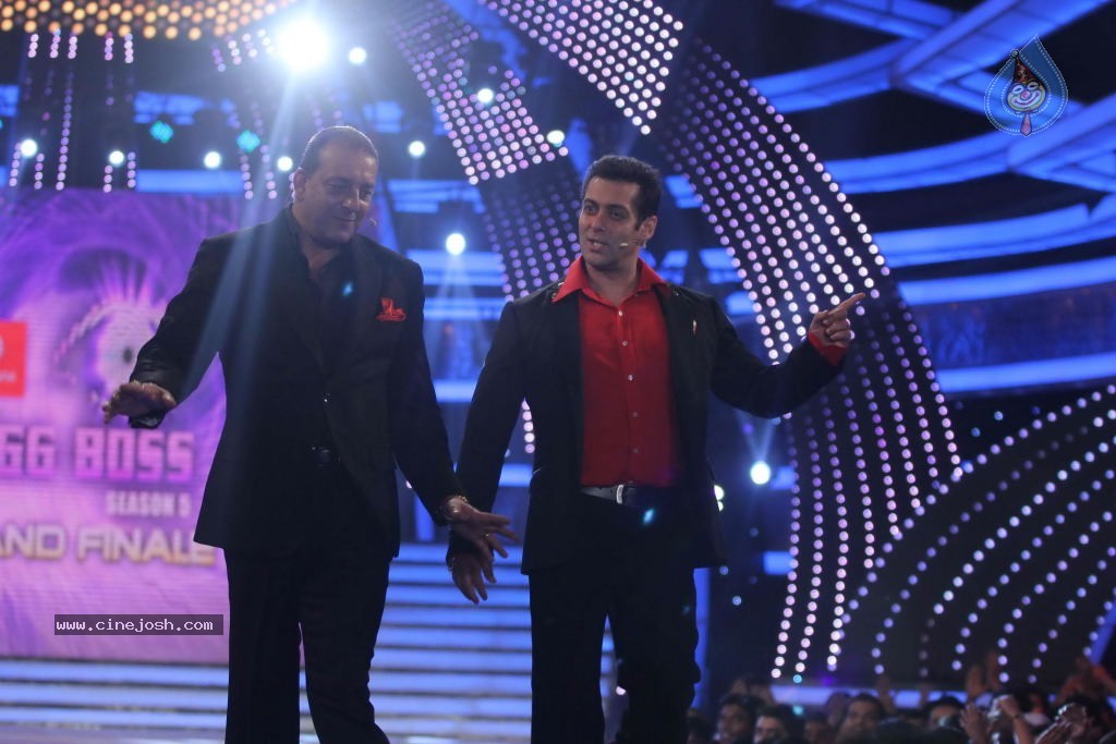 Celebs at Big Boss Grand Finale - 63 / 144 photos