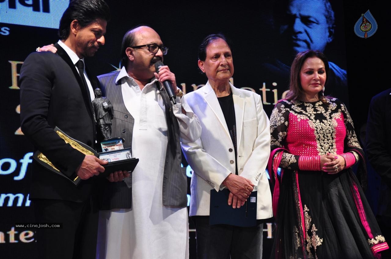 Celebs at Dadasaheb Phalke Film Foundation Awards 2015 - Photo 90 of 113