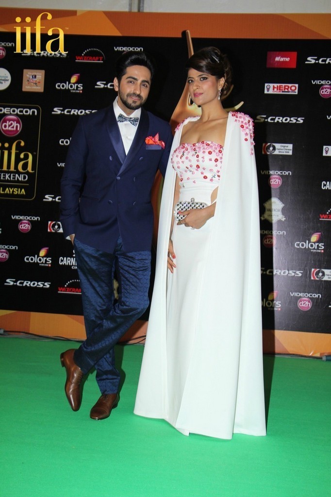 Celebs at IIFA Awards Green Carpet  - 10 / 64 photos