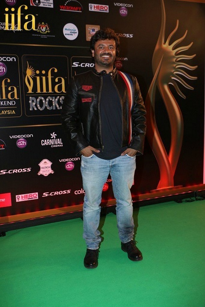 Celebs at IIFA Awards Green Carpet  - 38 / 64 photos