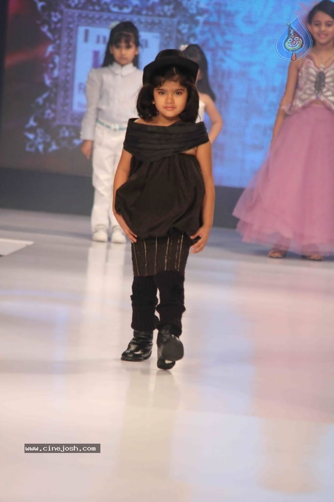 Celebs at India Kids Fashion Week - 65 / 111 photos