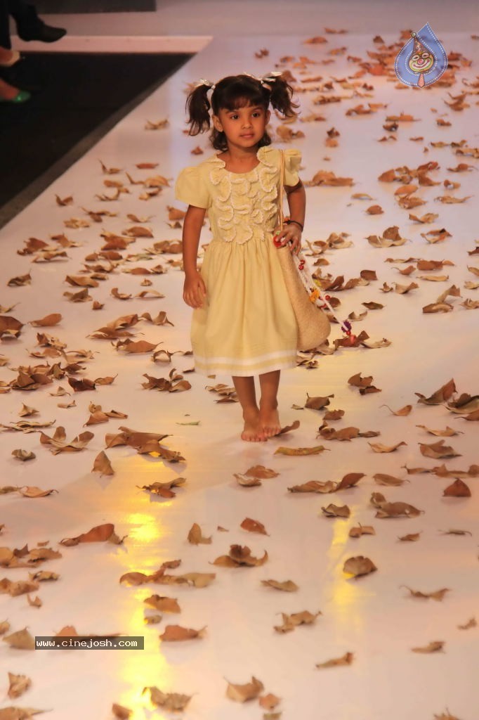Celebs at India Kids Fashion Week - 81 / 111 photos