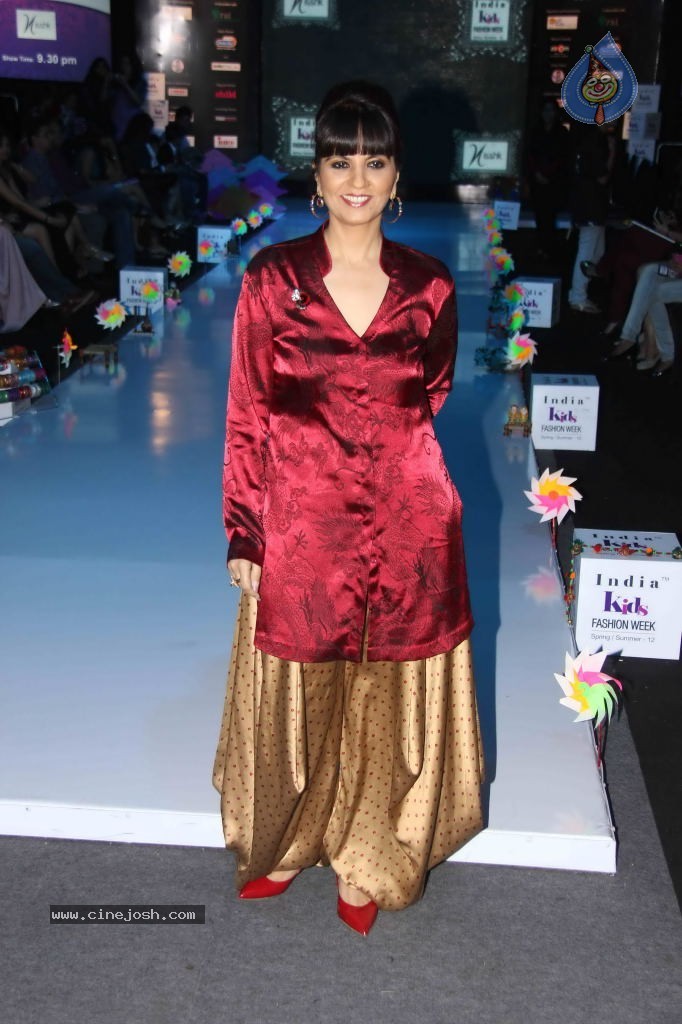 Celebs at India Kids Fashion Week - 100 / 111 photos