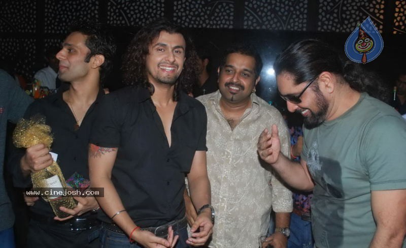 Celebs at Indian Idol Fame Rahul Vaidya Birthday Party - 40 / 40 photos