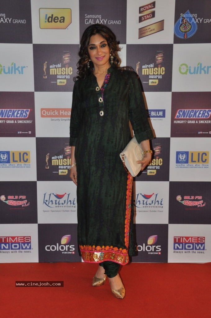 Celebs at Mirchi Music Awards 2012 - 6 / 90 photos