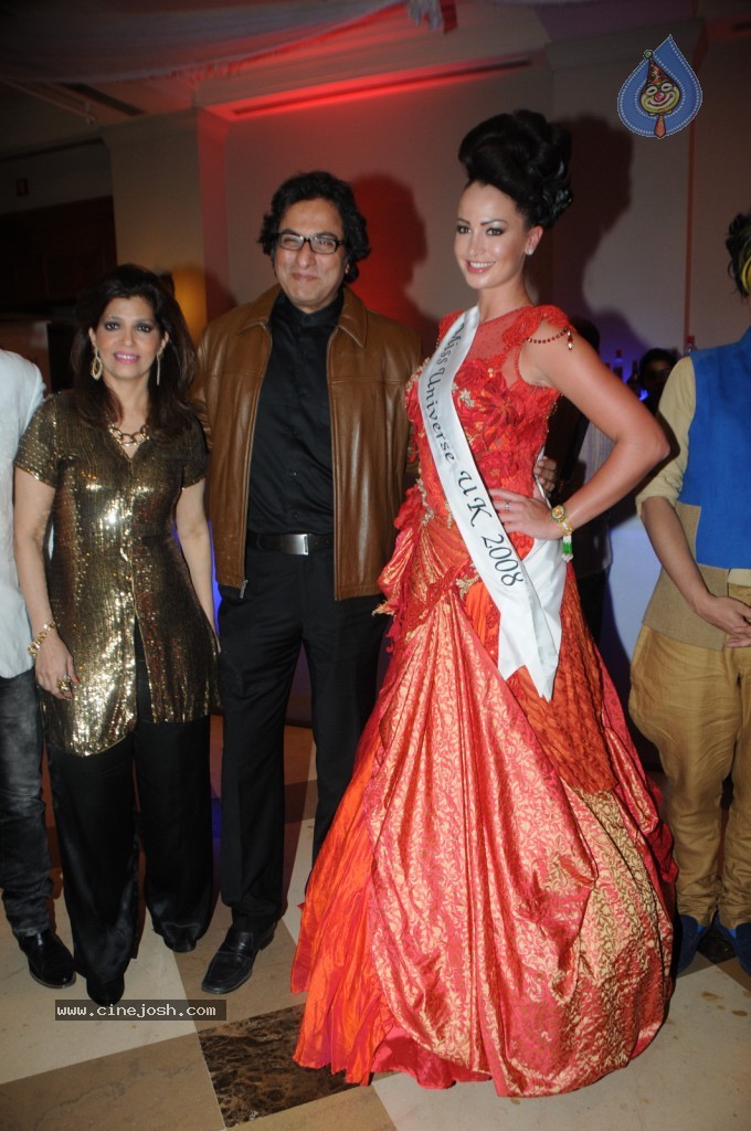 Celebs at Rohit Verma Fashion Show - 6 / 121 photos