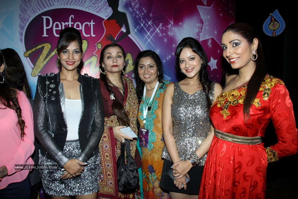 Celebs at The Crowning of Perfect Miss Mumbai Finale - 25 / 71 photos