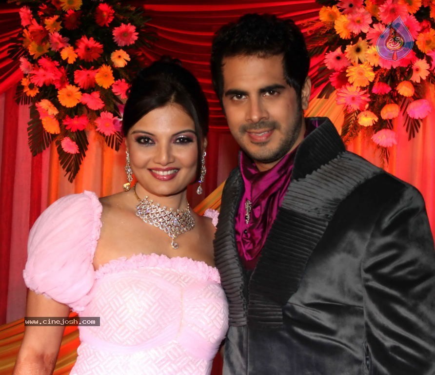 Deepshikha Nagpal Sangeet Ceremony - 18 / 37 photos