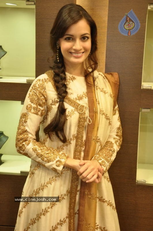 Dia Mirza Unveils Adler and Roth New Collection - 1 / 40 photos