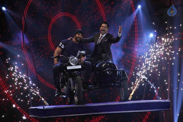 Film Dishoom Show at Indias Got Talent - 8 / 42 photos