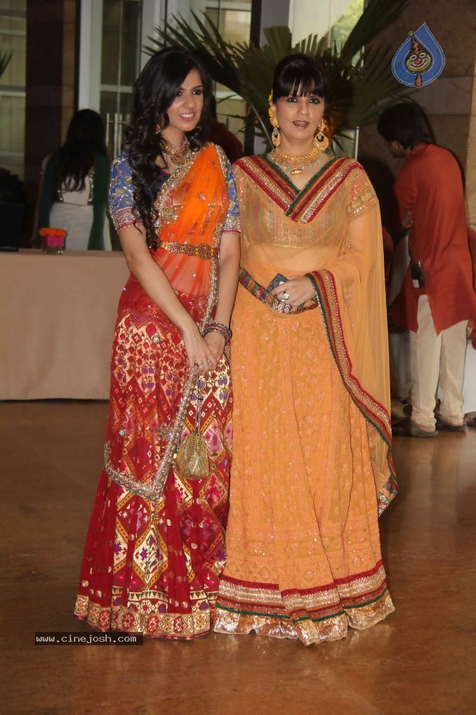 Genelia n Ritesh Wedding Photos - 33 / 176 photos