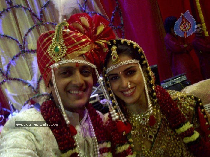 Genelia n Ritesh Wedding Photos - 86 / 176 photos