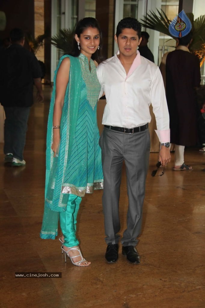 Genelia n Ritesh Wedding Photos - 166 / 176 photos