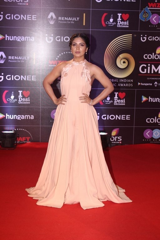 GIMA Awards 2016 Red Carpet Photos - 44 / 73 photos