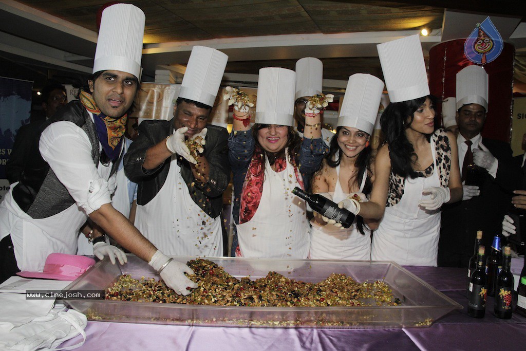 Cake Mixing Ceremony at MAYFAIR Lagoon