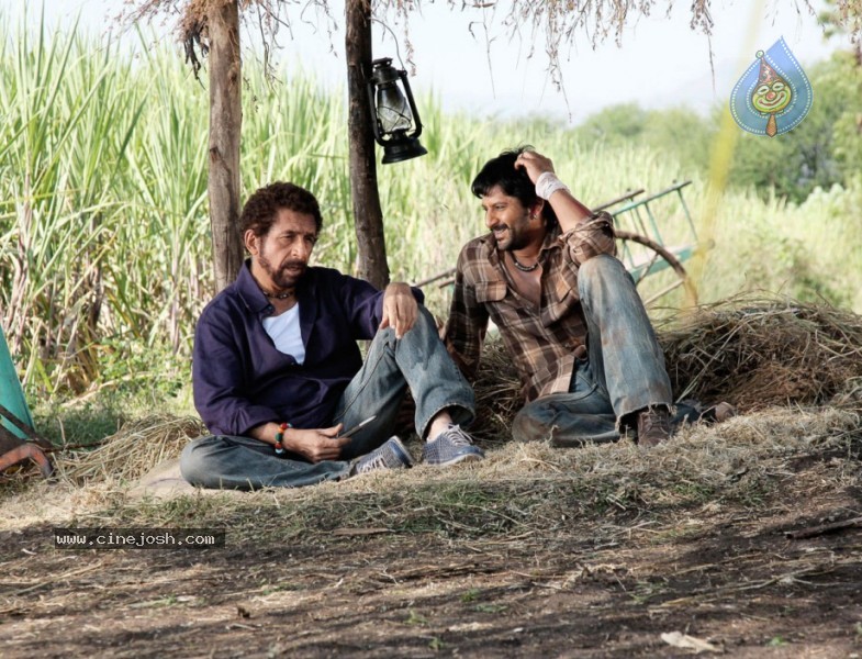 Ishqiya Movie Stills - 42 / 46 photos