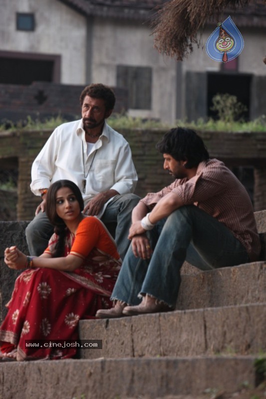 Ishqiya Movie Stills - 44 / 46 photos