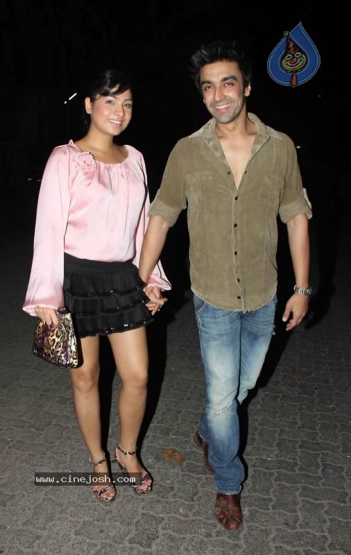 Kangana Ranaut Birthday Bash - 34 / 42 photos