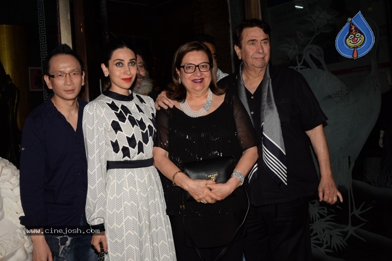 Kapoor Family Celebrate The Birthday Of Babita - 14 / 15 photos