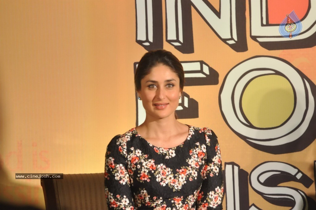 Kareena Kapoor Launches Indian Food Wisdom DVD - 26 / 68 photos