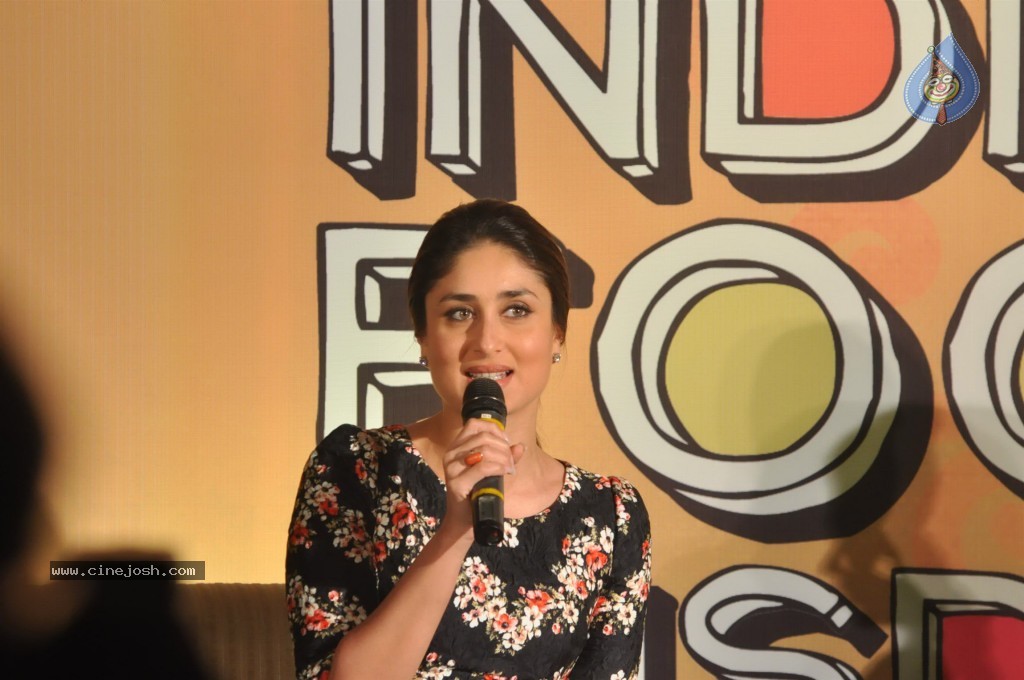 Kareena Kapoor Launches Indian Food Wisdom DVD - 32 / 68 photos