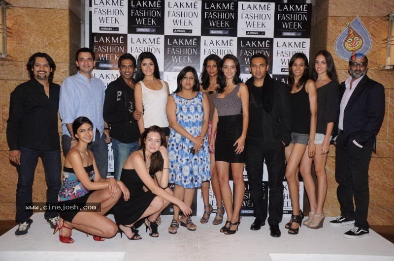 Lakme Fashion Week Auditions - 40 / 88 photos