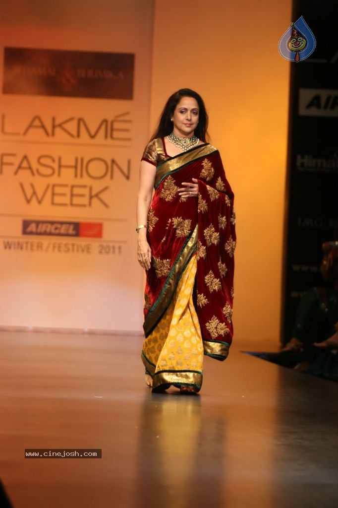 Lakme Fashion Week Day 3 All Shows - 16 / 85 photos