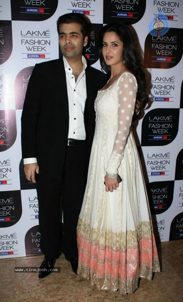 Lakme Fashion Week Day 5 Guests - 40 / 59 photos