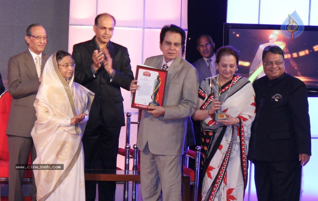 Lokmat Awards 2011 - 47 / 47 photos