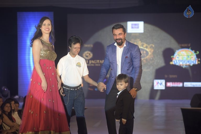 Manali Jagtap's Star Walk Fashion Show - 23 / 57 photos