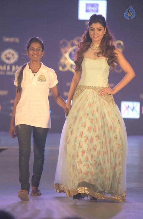 Manali Jagtap's Star Walk Fashion Show - 55 / 57 photos