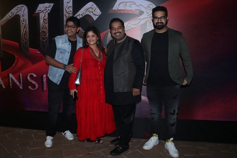 Manikarnika Music Launch - 15 / 17 photos