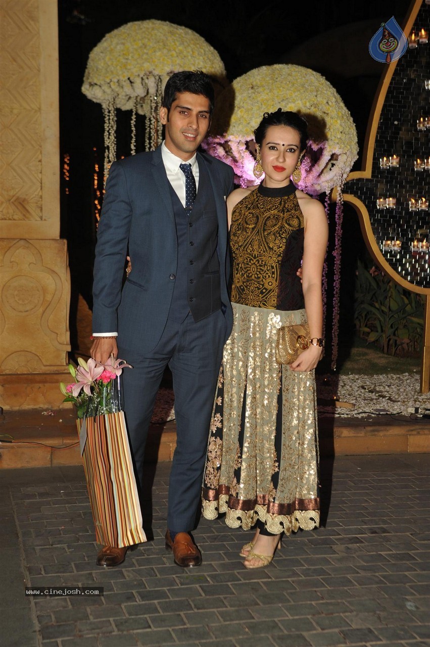 Manish Malhotra Niece Riddhi Malhotra Wedding Reception - 57 / 125 photos