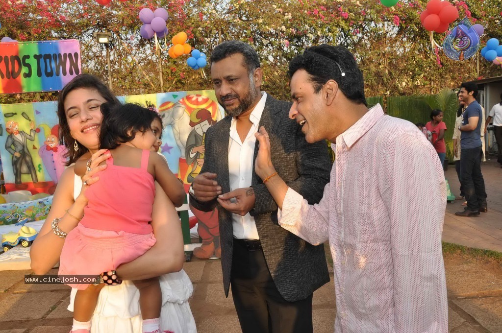 Manoj Bajpai Children Bday Bash - 32 / 57 photos