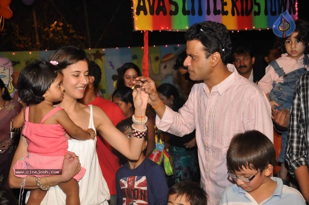 Manoj Bajpai Children Bday Bash - 40 / 57 photos