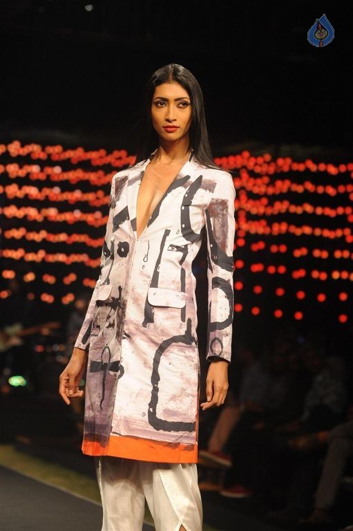 Models Walk the Ramp at BPFT 2015 - 9 / 61 photos