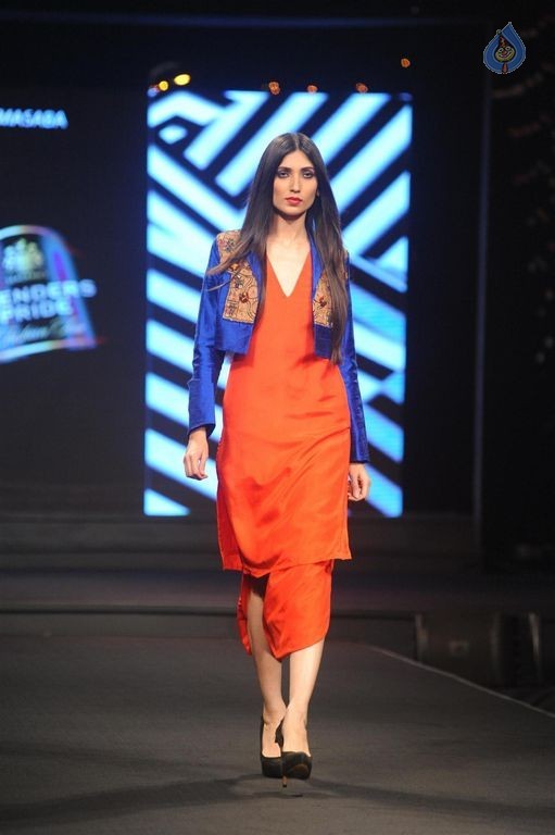 Models Walk the Ramp at BPFT 2015 - 17 / 61 photos