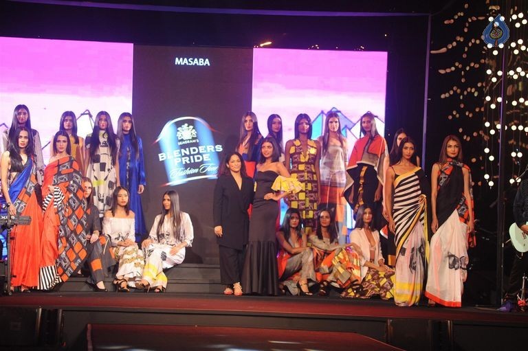 Models Walk the Ramp at BPFT 2015 - 25 / 61 photos