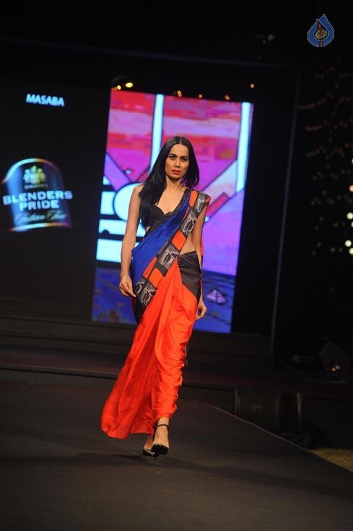 Models Walk the Ramp at BPFT 2015 - 37 / 61 photos