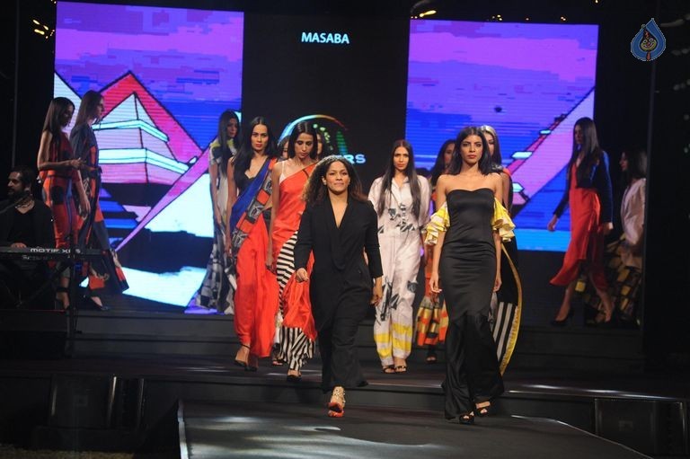 Models Walk the Ramp at BPFT 2015 - 59 / 61 photos